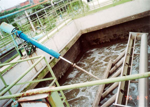 滗水器